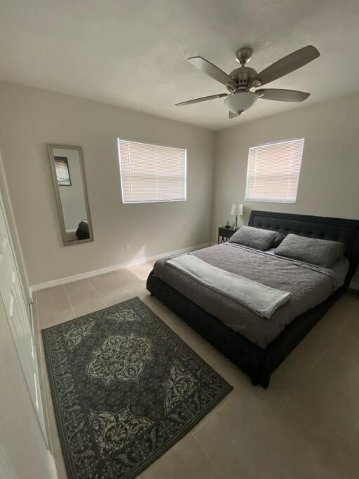 Minutes To Fairgrounds, Hard Rock, & Busch Gardens Villa Tampa Esterno foto